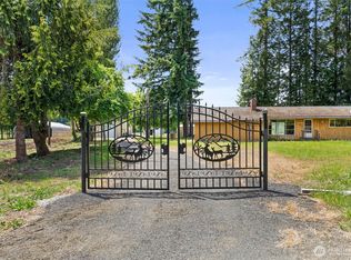 1608 State Route 6, Raymond, WA 98577
