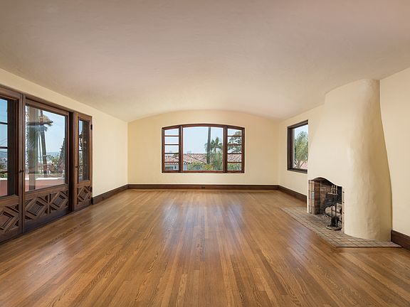 5th image of 3131 Zola St