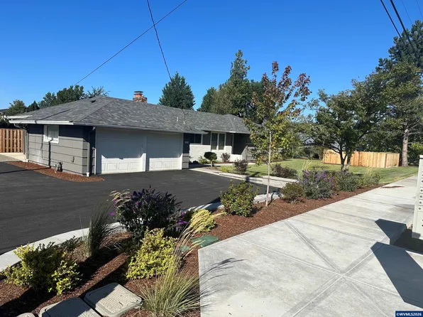 4816 Elvira Pl N, Salem, OR 97303