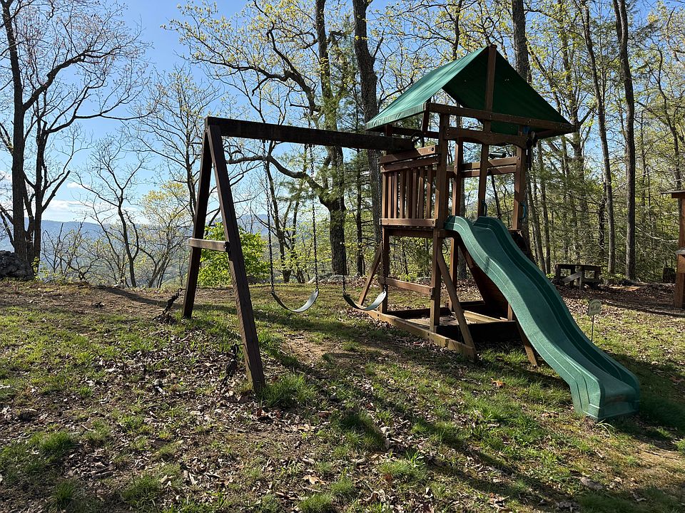 61st image of 240 Joe Pye Ln