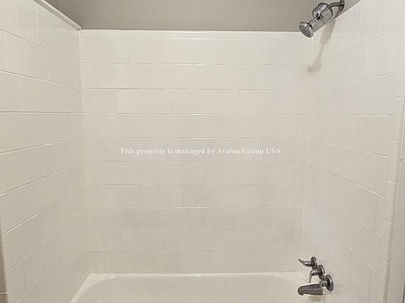 2nd image of 2231 Spring Park Rd APT 3