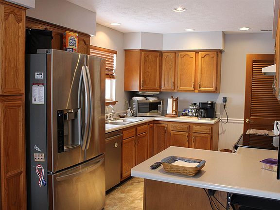 5th image of 3149 Chelmsford Dr