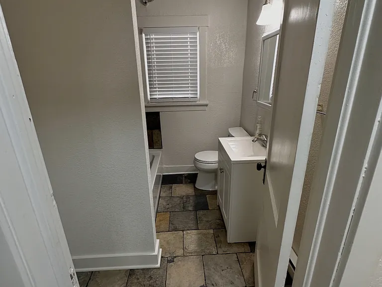 2216 SW Fillmore St — Photo 8