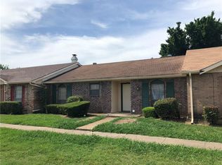 42 E Mountain Creek Dr #24, Grand Prairie, TX 75052