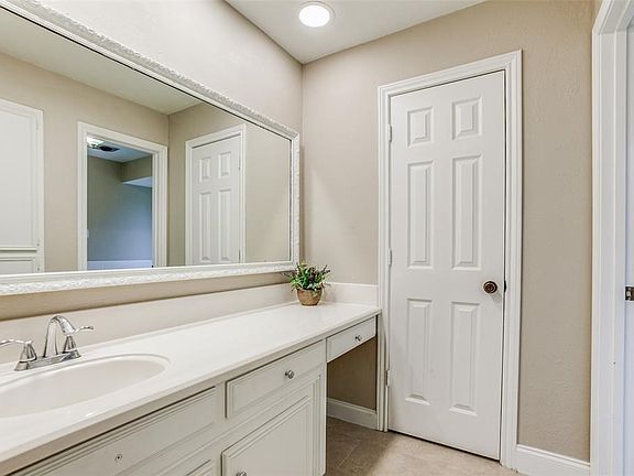5th image of 1116 Eton Dr