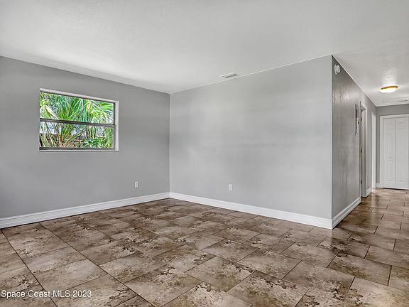 3rd image of 1875 Hallum Ave