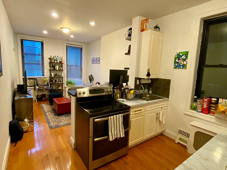 52 Carmine St #2 — Photo 1