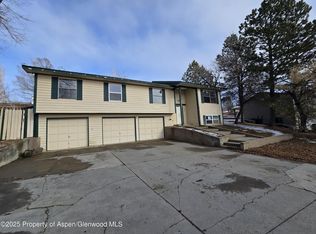 727 Riford Rd, Craig, CO 81625