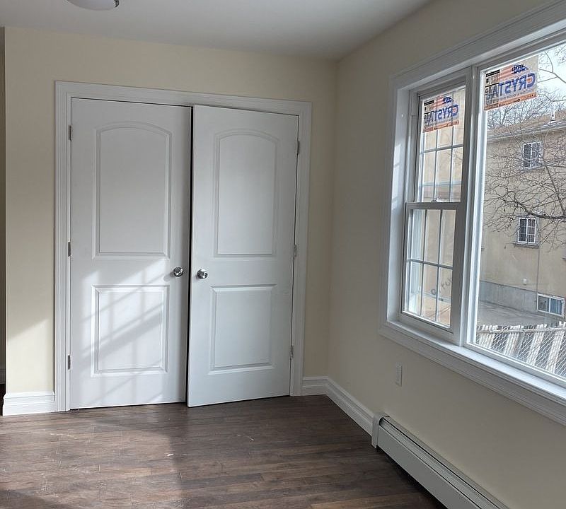 1st image of 10920 153rd St
