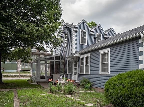 5th image of 721 W Waldo Ave