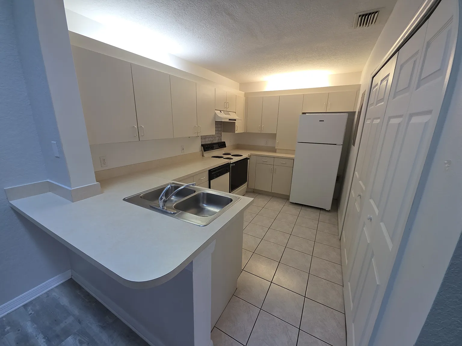 1921 Quail Ridge Ct — Photo 4