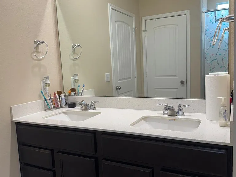 113 Queen Anne Dr — Photo 16