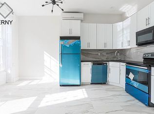 243 Vernon Ave #2B, Brooklyn, NY 11206