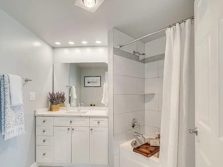8 Eucalyptus Ct #8 — Photo 2