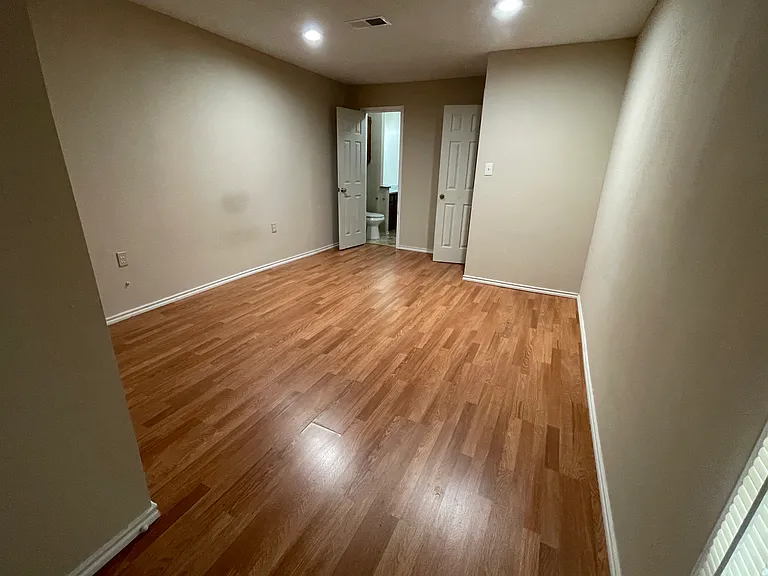9611 Walnut St #1102 — Photo 6