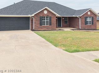 2300 L St, Barling, AR 72923