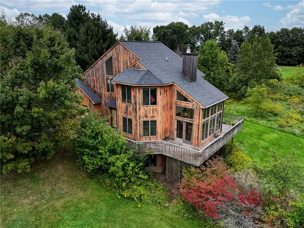 2461 Garden St, Avon, NY 14414
