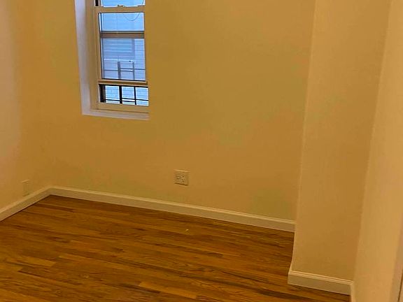 3rd image of 155 E 84th St APT 5A