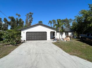 18041 Laurel Valley Rd, Fort Myers, FL 33967