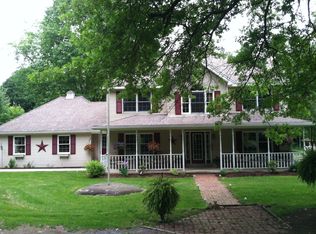 63 Wincoma Ln, Queensbury, NY 12804