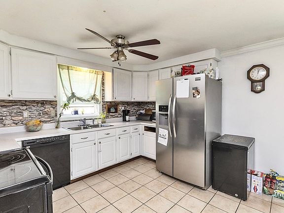 5th image of 511 Forristall Road