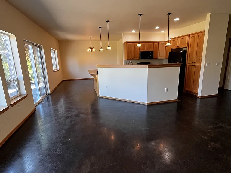 251 W Berry Ridge Rd — Photo 8
