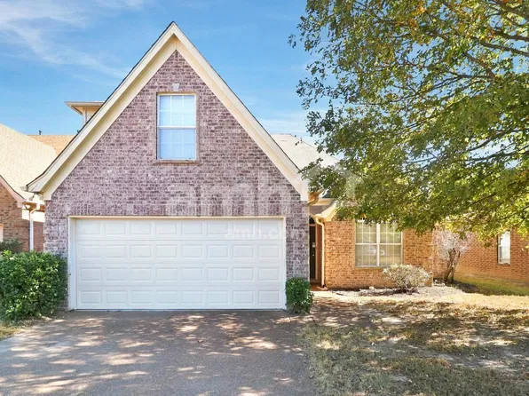 1302 Jackson Pond Cir, Cordova, TN 38018