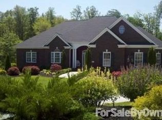 108 Weatherstone Ct, Inman, SC 29349