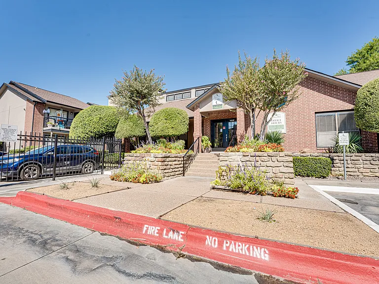 Bardin Oaks — Photo 45