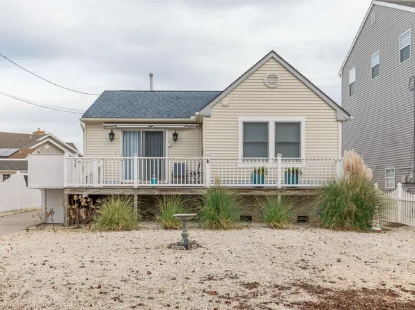 104 Oak Ave, Del Haven, NJ 08251