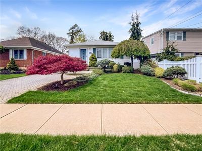 272 Atlantic Avenue, Massapequa Park, NY, 11762