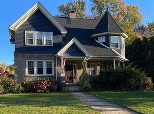 56 Winter St, Woonsocket, RI 02895