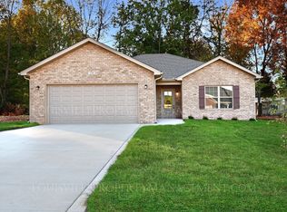 120 Family Trl, Lebanon Junction, KY 40150