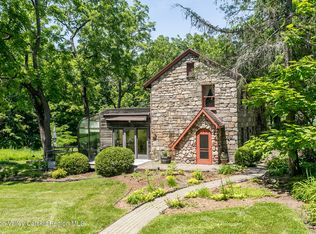 1365 Old Post, Esopus, NY 12429