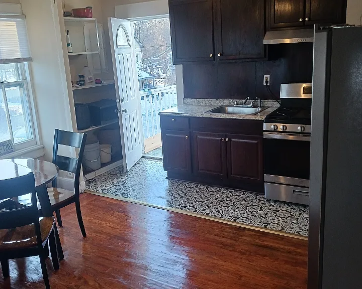 102 College Ave #3 — Photo 5