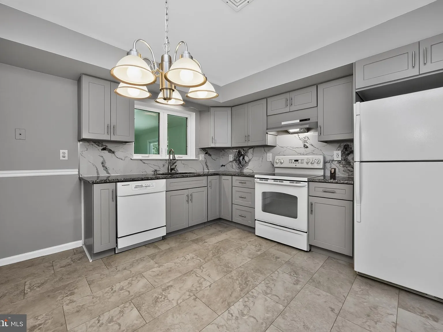 3 bed, 1488 sqft, $3,150 — Photo 3