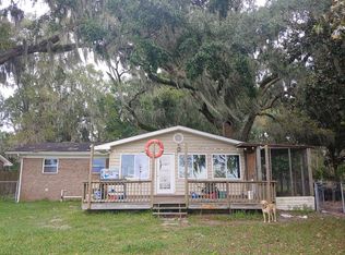 77 Perry Dr, Midway, GA 31320