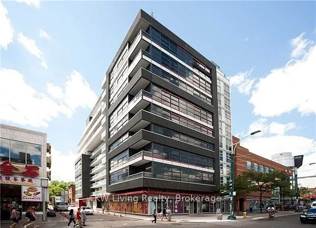 10 Willison Sq #810