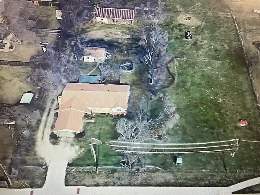 2nd image of 2411 E Sublett Rd