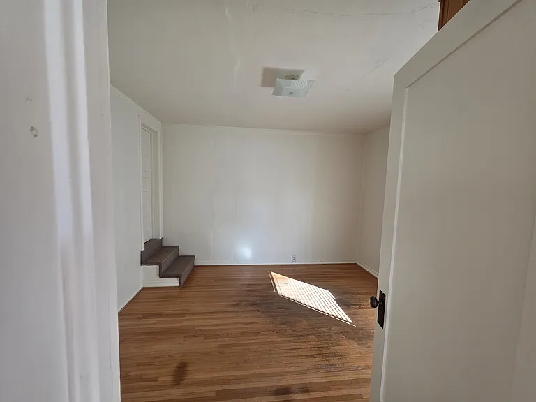 Bedroom #1