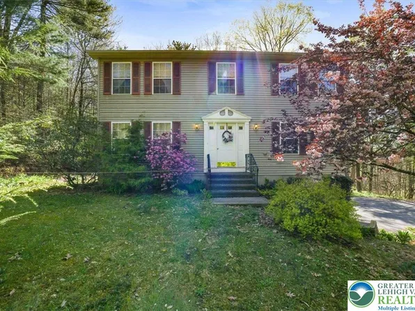 1273 Woodstock Dr, Saylorsburg, PA 18353