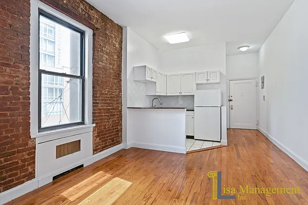 Rented by Lisa Management Inc | media 12