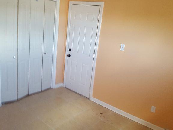 5th image of 5705 N Robertson St