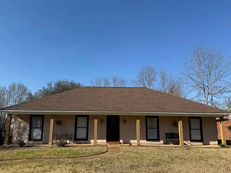 616 Water Oak Dr — Photo 1