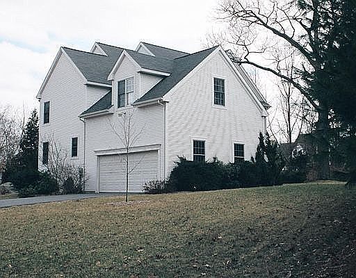 Exterior - Side