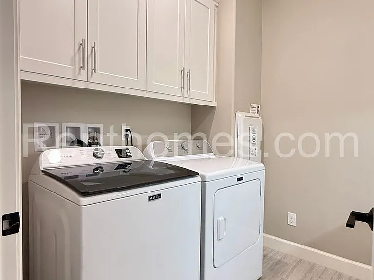 10835 Wendy Way — Photo 12