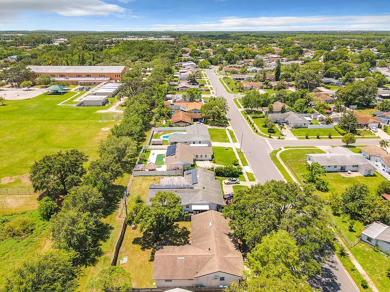 Park Manor Dr — Photo 29