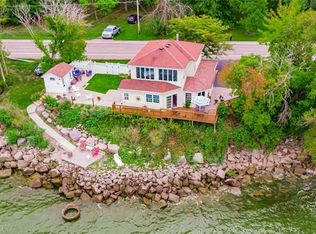 4235 E Lake Rd, Wilson, NY 14172