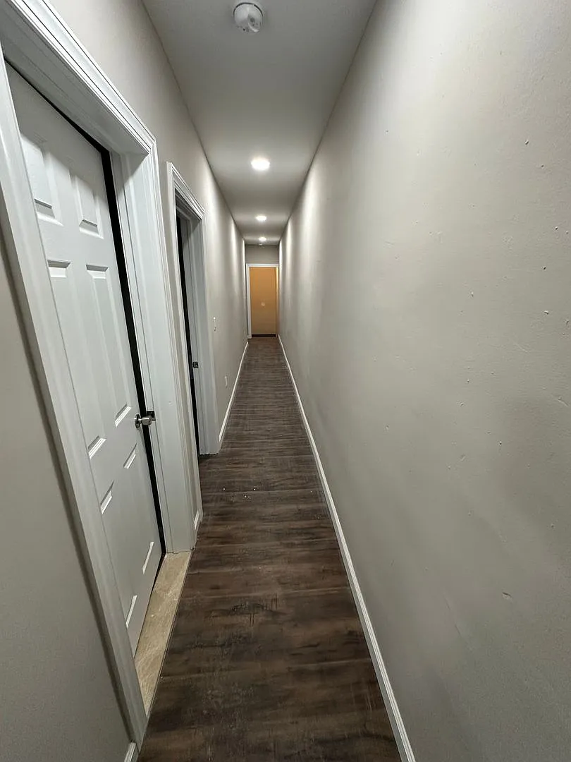 6109 W Jefferson St — Photo 3