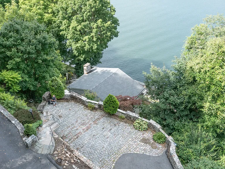 25 Terrace Dr — Photo 59